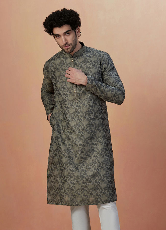 alt message - Manyavar Men Smoke Grey Printed Kurta Pajama image number 1